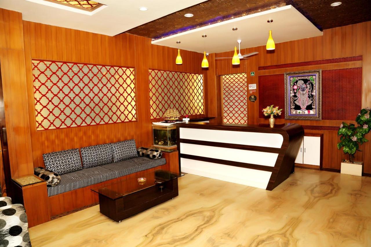 Narayans Leela Inn Udaipur Buitenkant foto