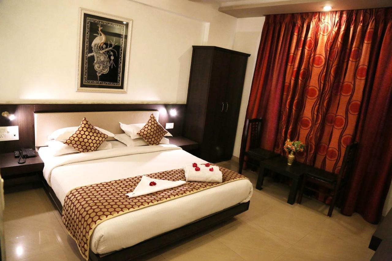 Narayans Leela Inn Udaipur Buitenkant foto