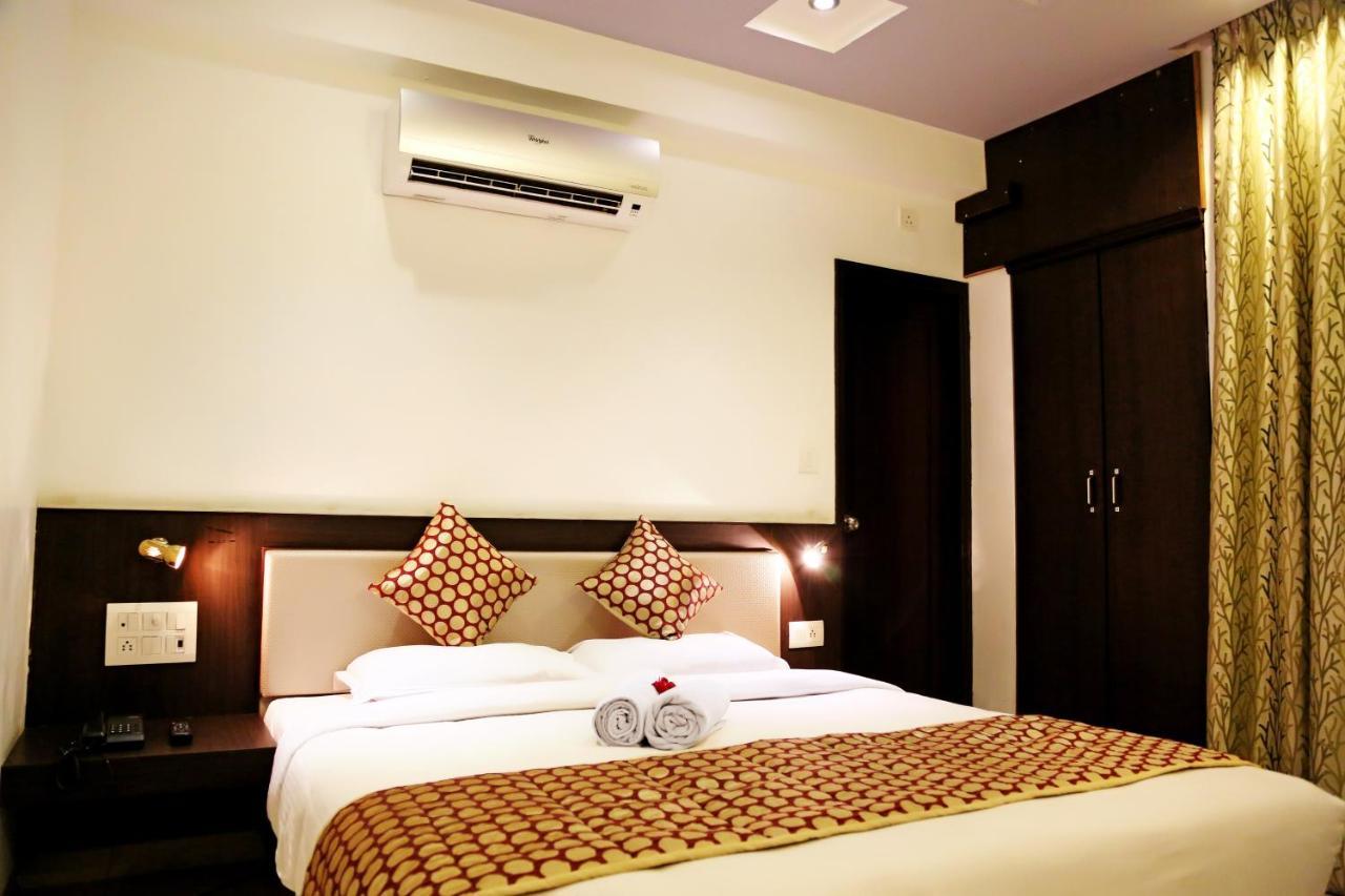 Narayans Leela Inn Udaipur Buitenkant foto