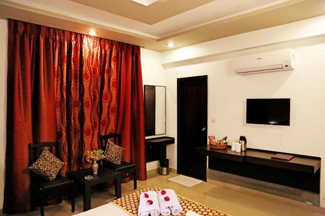 Narayans Leela Inn Udaipur Buitenkant foto